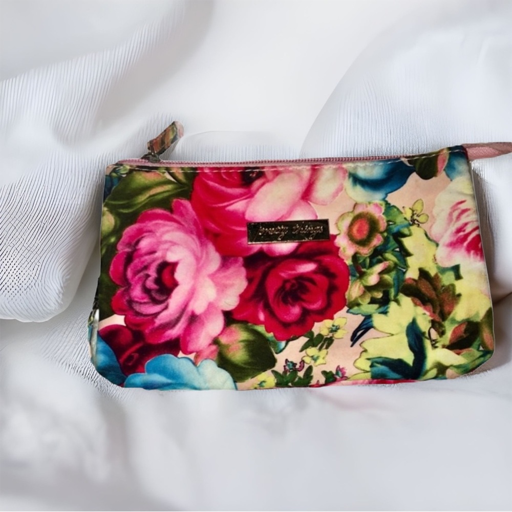 Pretty Things floral print cosmetic bag